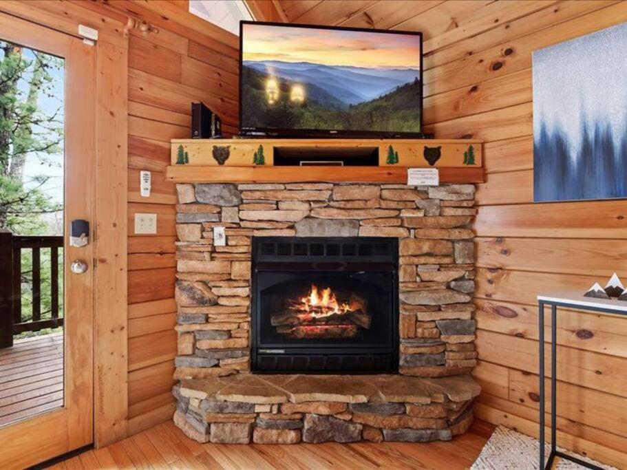 Вилла Breathtaking Views Of The Smokies, 3 Mins To Гатлинбург Экстерьер фото